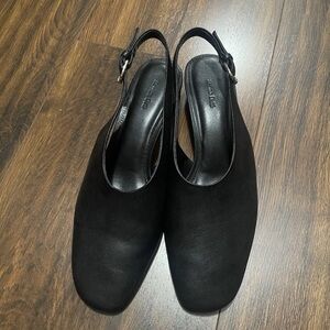 New MASSIMO DUTTI Black Soft Leather Slingback Pumps Shoes 39